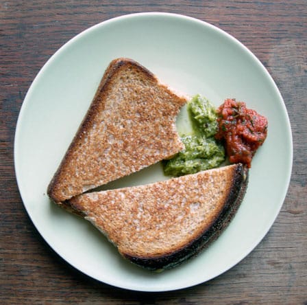 grilled cheese with chutney