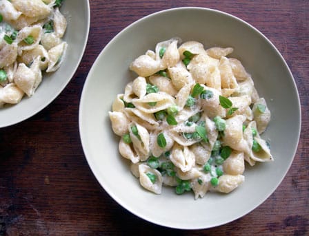 pasta with peas, ricotta and lemon