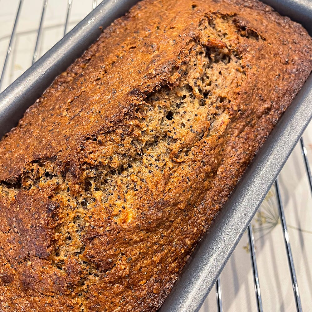 Banana-Bread-Recipe-with-Poppy-Seeds